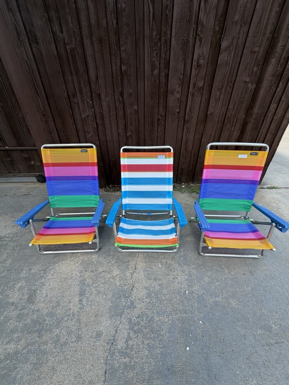 Vintage Rio Beach Folding Aluminum Beach Chairs Striped Pre-owned